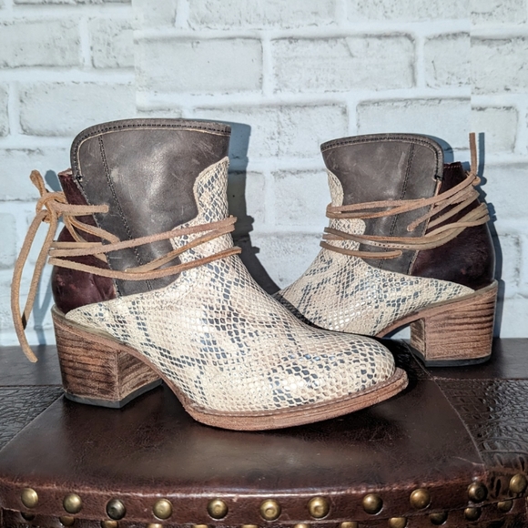 FreeBird CASEY Snake Multi Ankle Boots size 8 - Picture 13 of 15